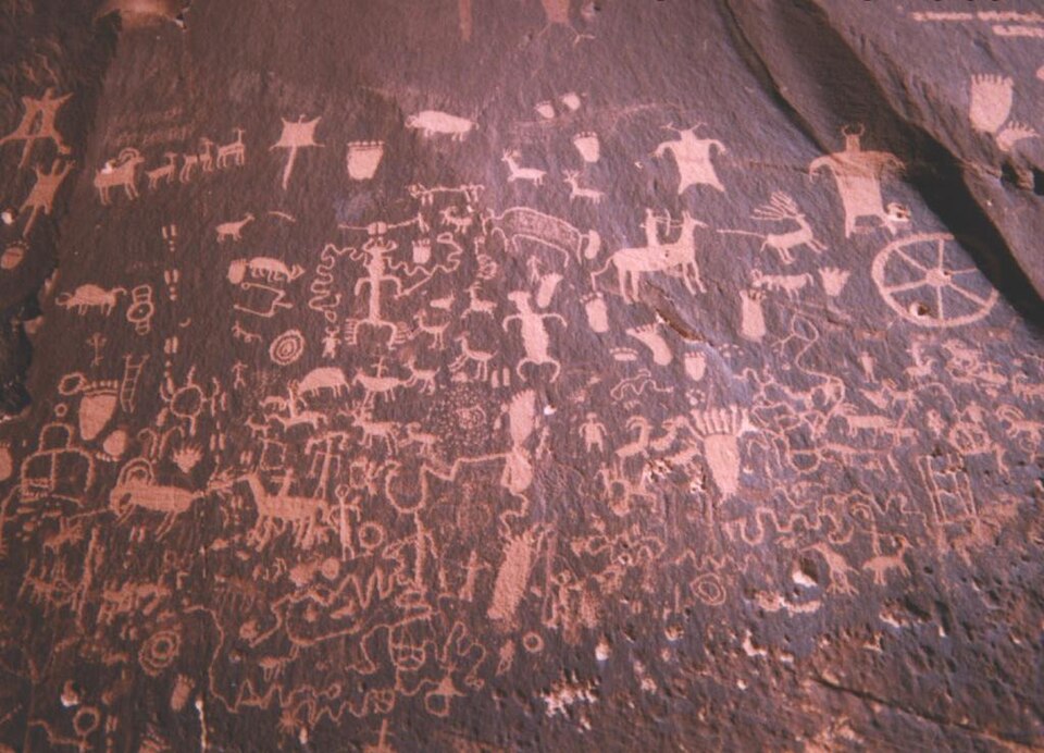 File:Newspaper rock.jpg