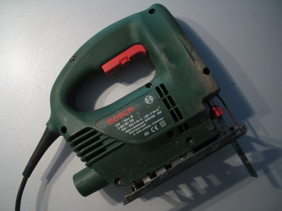 File:Decoupeerzaag.jpg