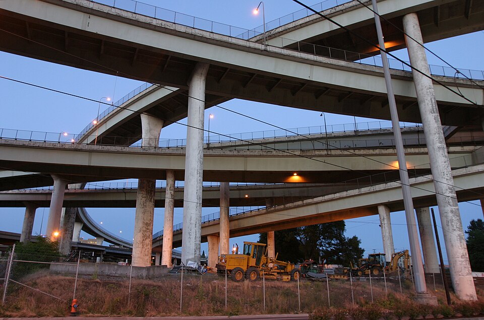 File:FremontBridgeApproach.jpg