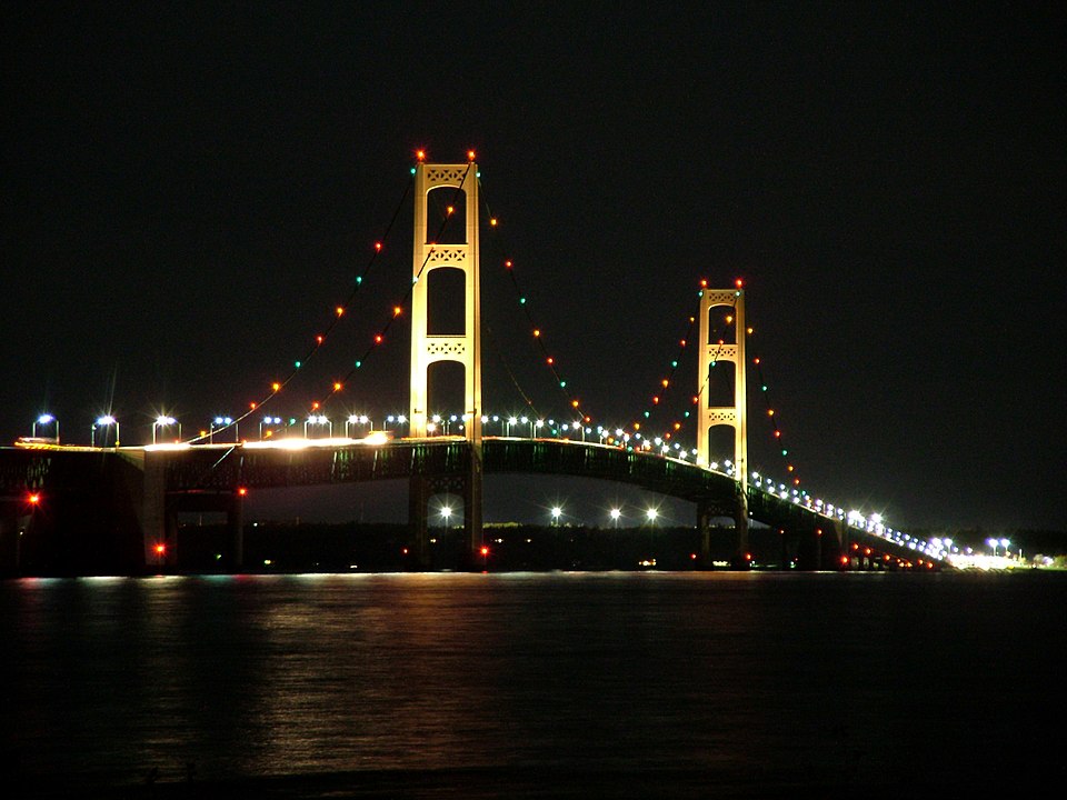 File:Mackinac Bridge Mod 1.jpg